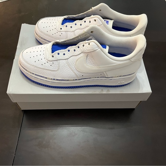 Lebron Air Force One “uninterrupted” - Picture 1 of 5